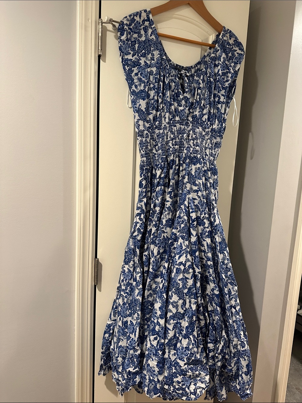 Chelsea + Theodore size S dress blue midi dress sun dress